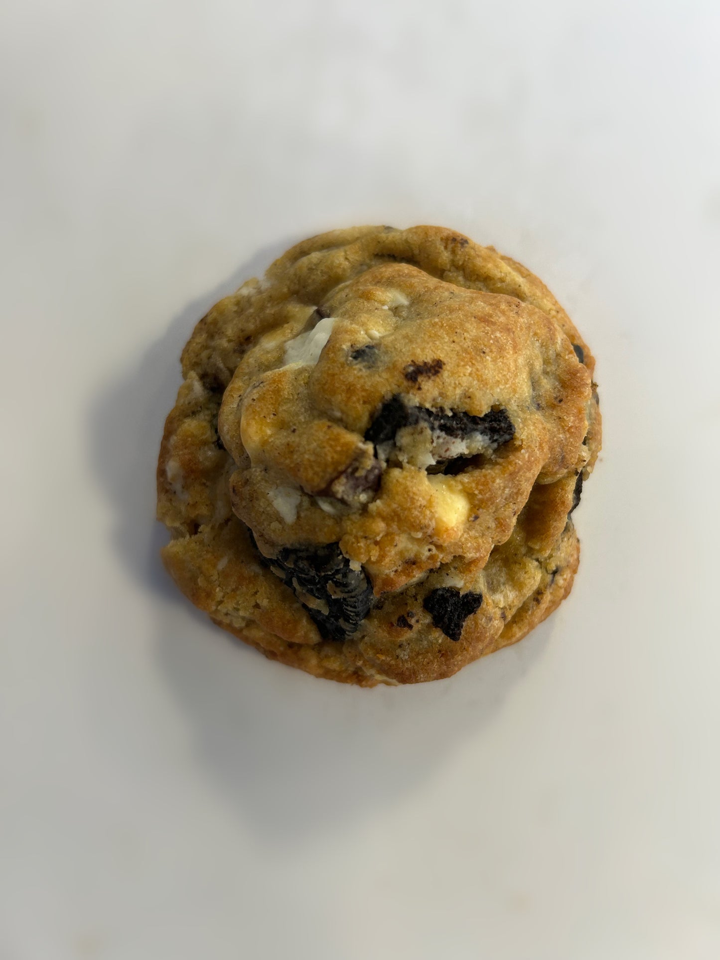 Chocolate Chip Cookies N Cream Cookie