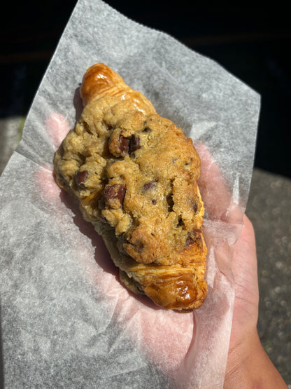 Stuffed Chocolate Chip Croissant Cookie